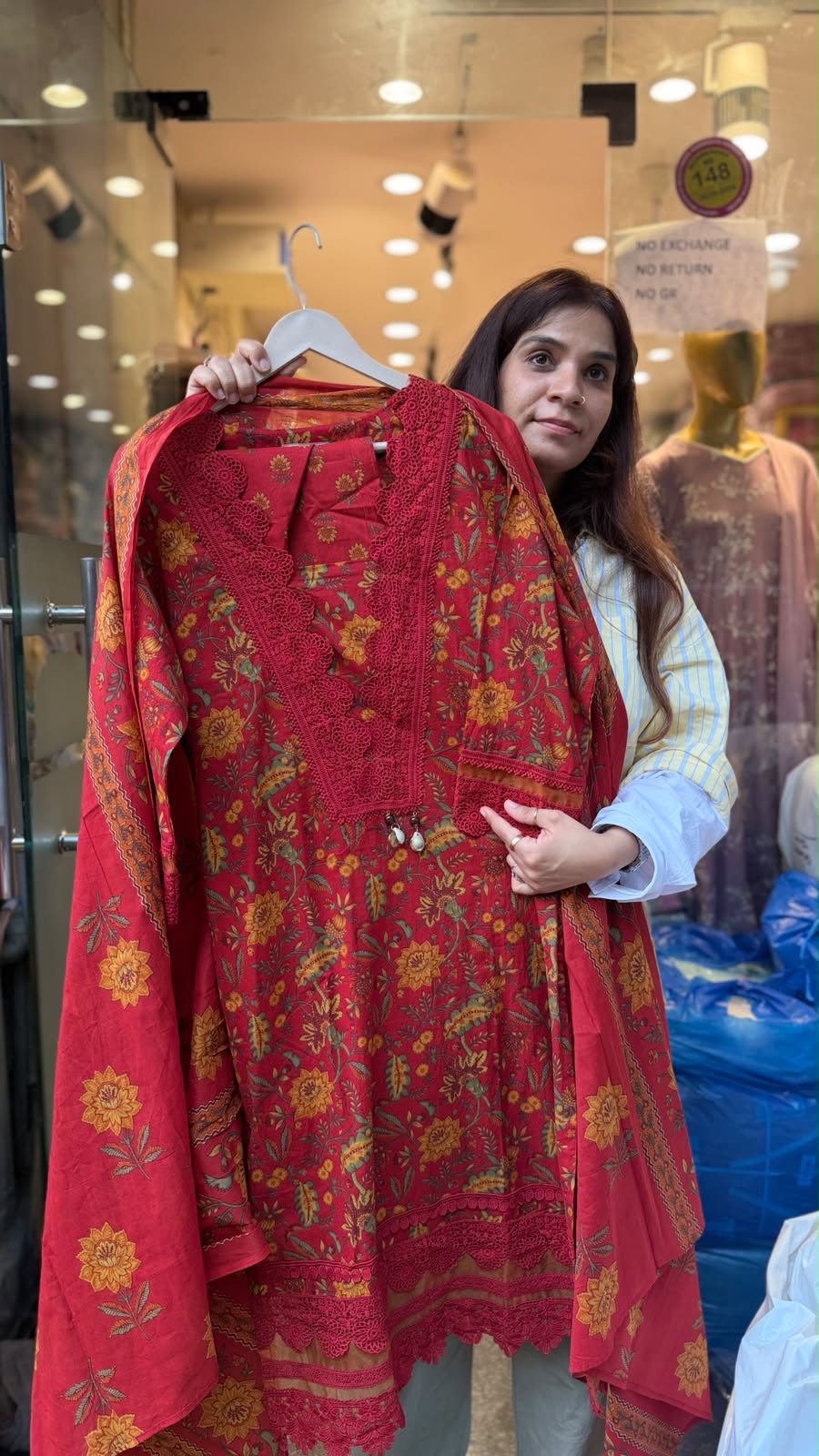 Bazaar  “de Lahore” -  The Karachi Atelier