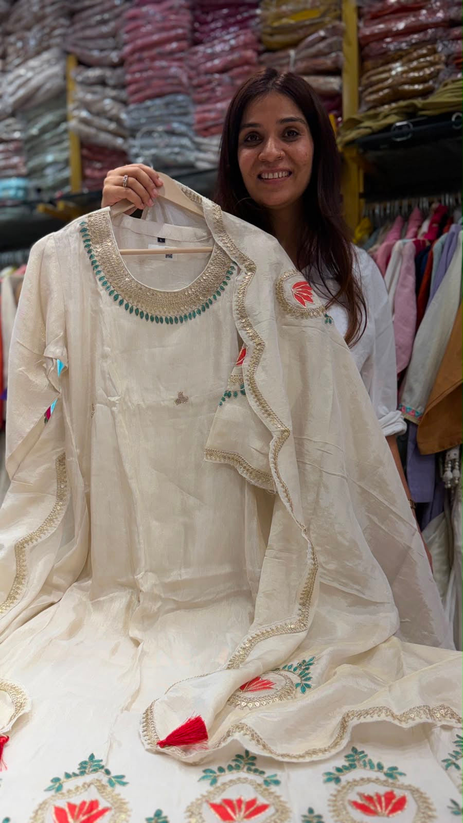 Veil of Lustre— The Shimmer Atelier