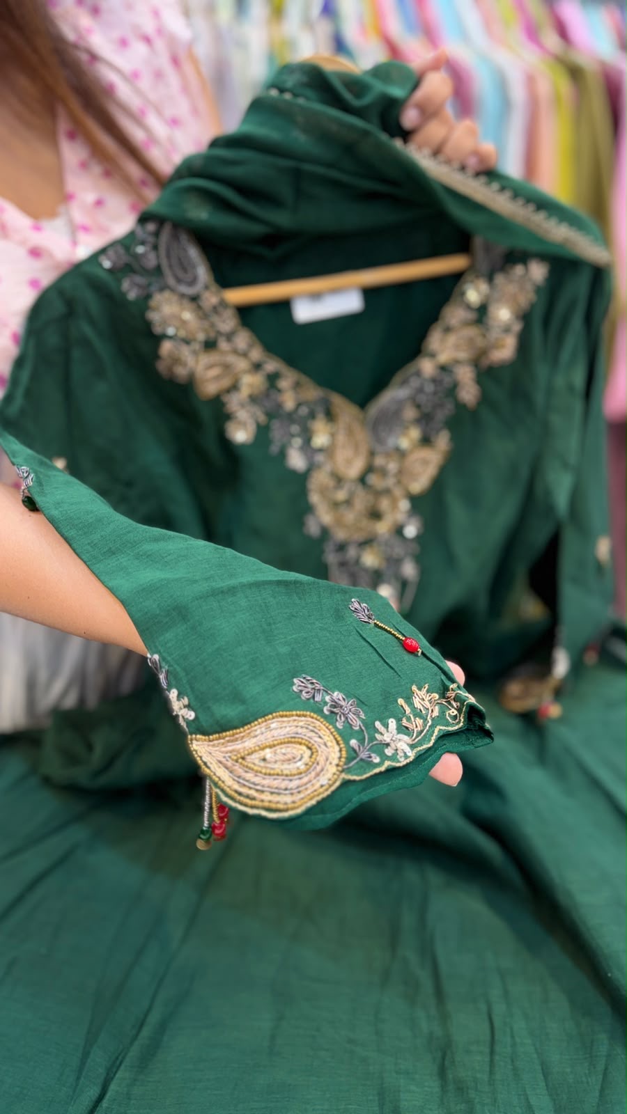 Majestic Moss Ensemble- Mul Chanderi