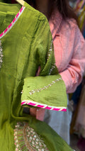 The Curve of Detail – Mul Chanderi Suit Set