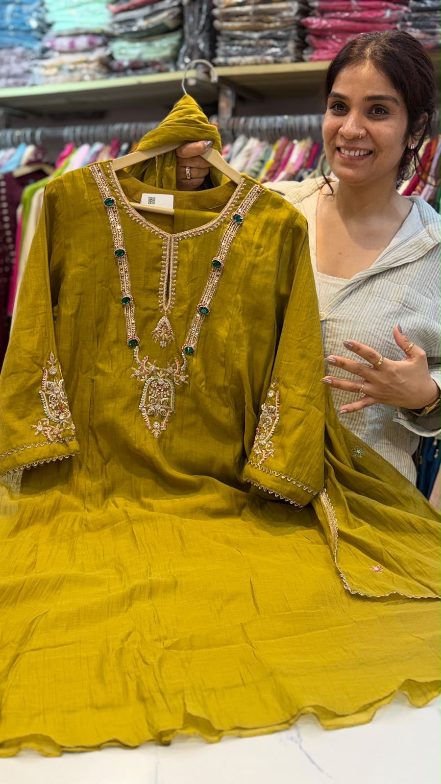 The Jewel Lineage – Luxe Mul Chanderi Suit Set