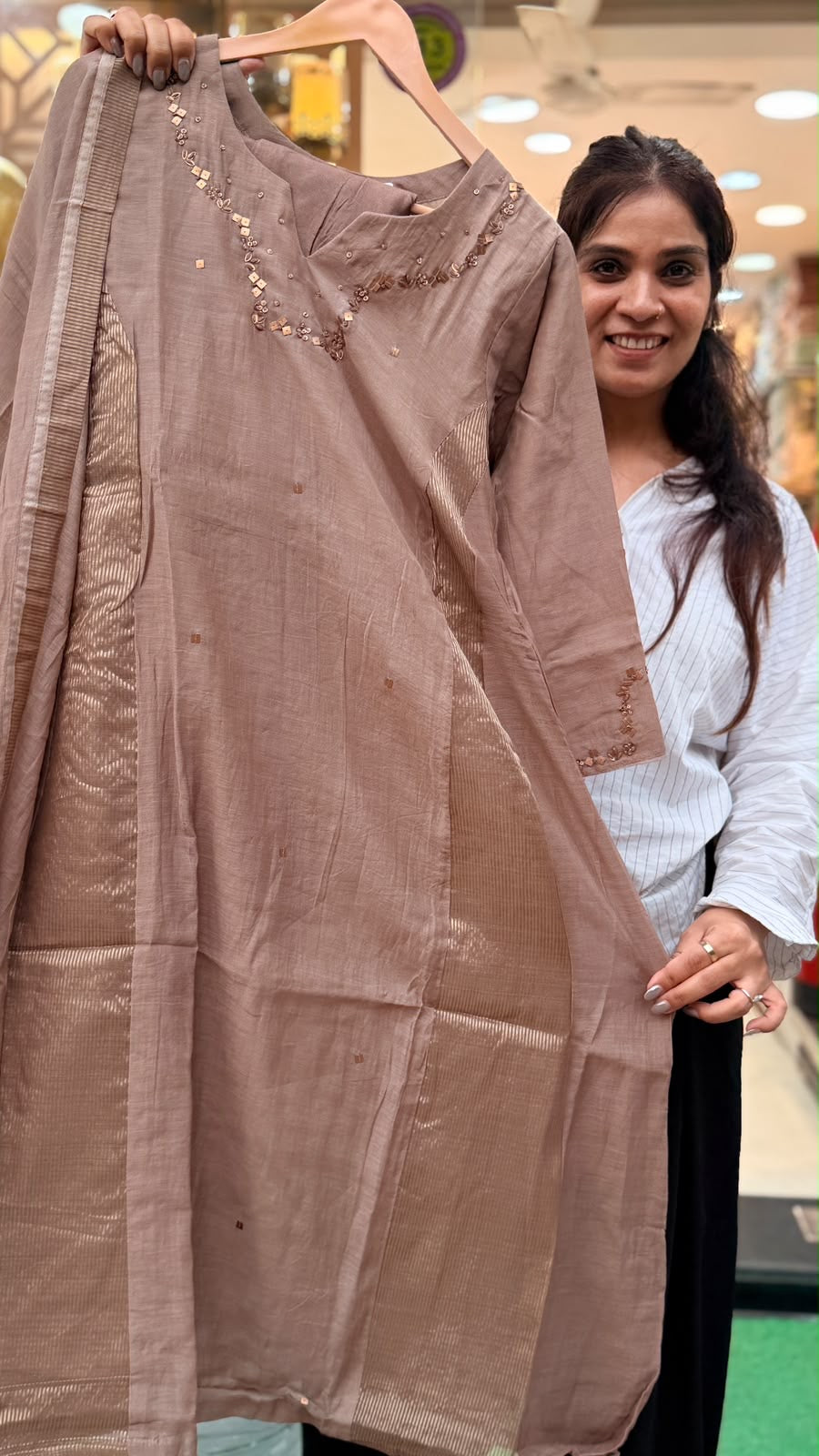 Not Your Usual Neutral – Mul Chanderi Suit Set ⭐