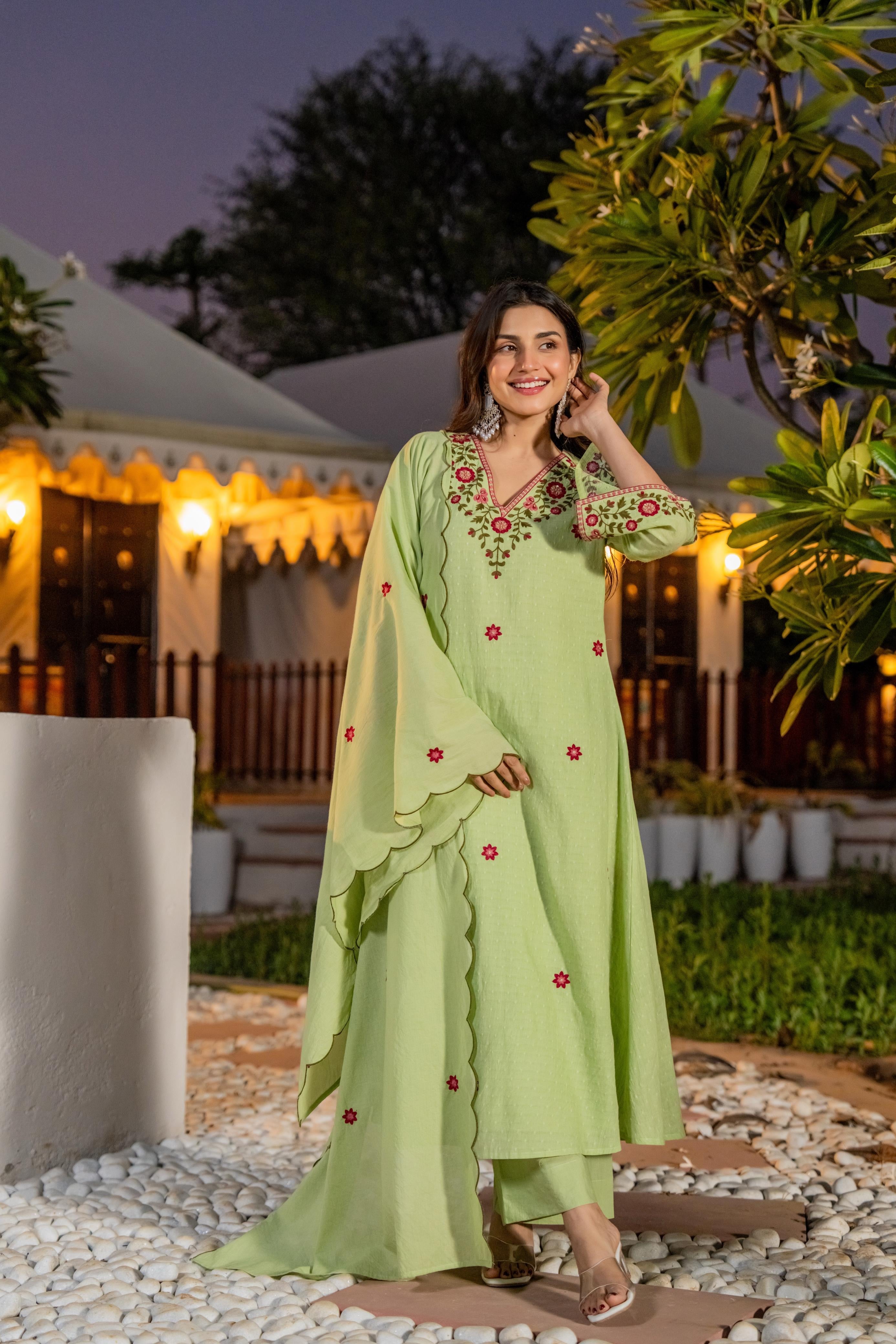 Petal Rhythm – Dobby Mul Cotton Edit