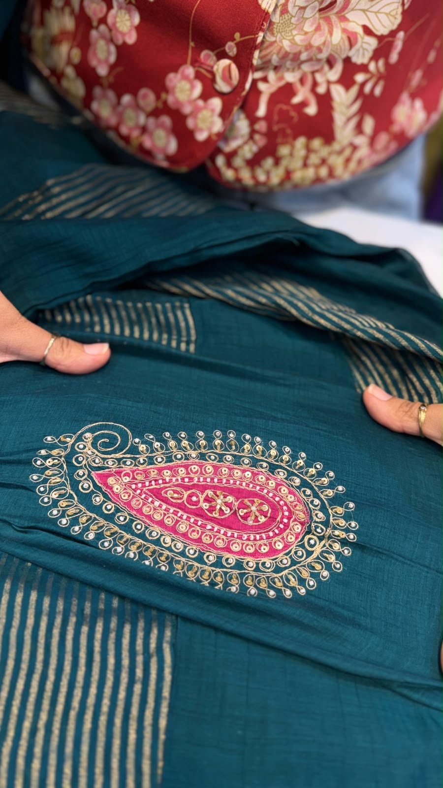 The Contrast Crown – Mul Chanderi Suit Set