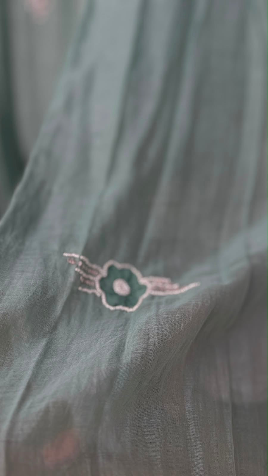 Moonflower Grace— Mul Chanderi Classics