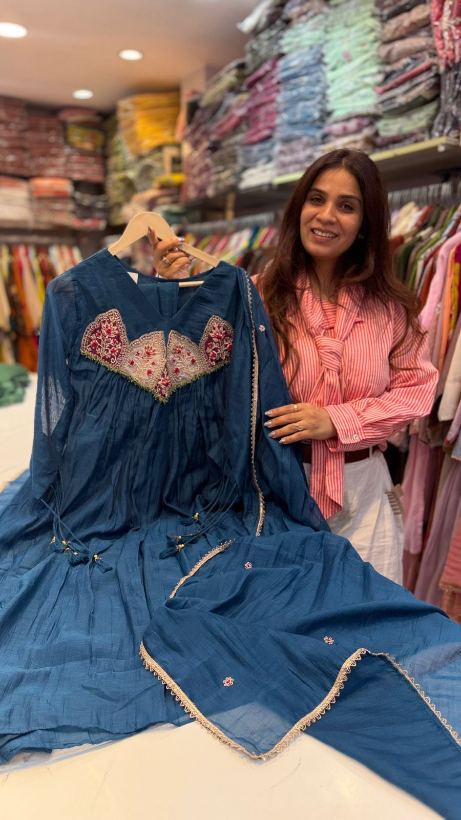 The Embroidered Arc – Mul Chanderi Suit Set
