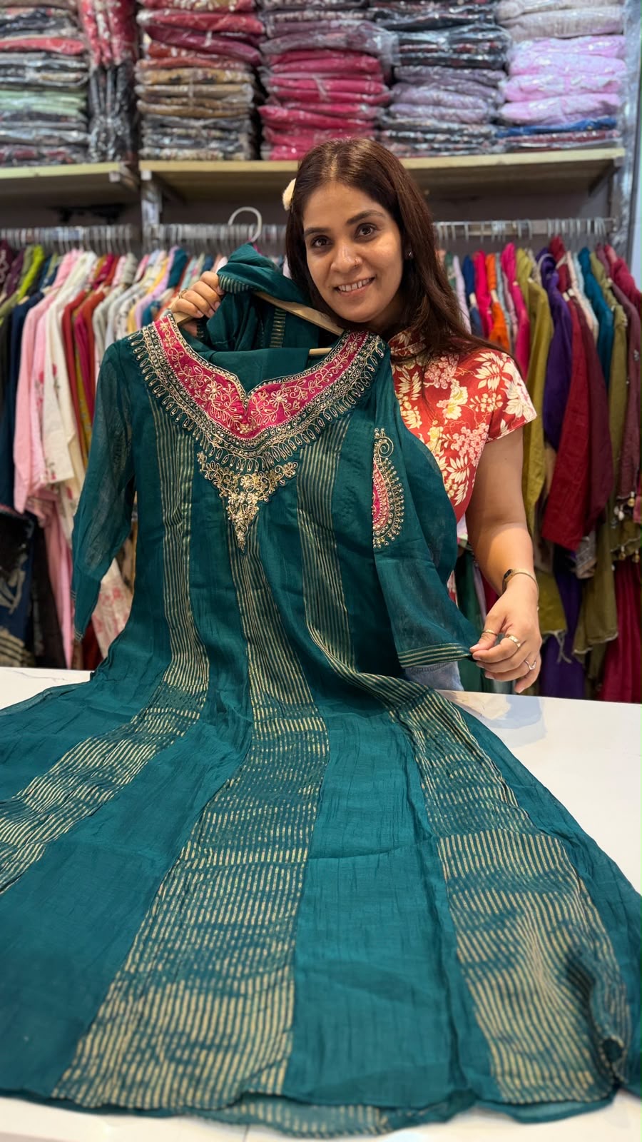 The Contrast Crown – Mul Chanderi Suit Set