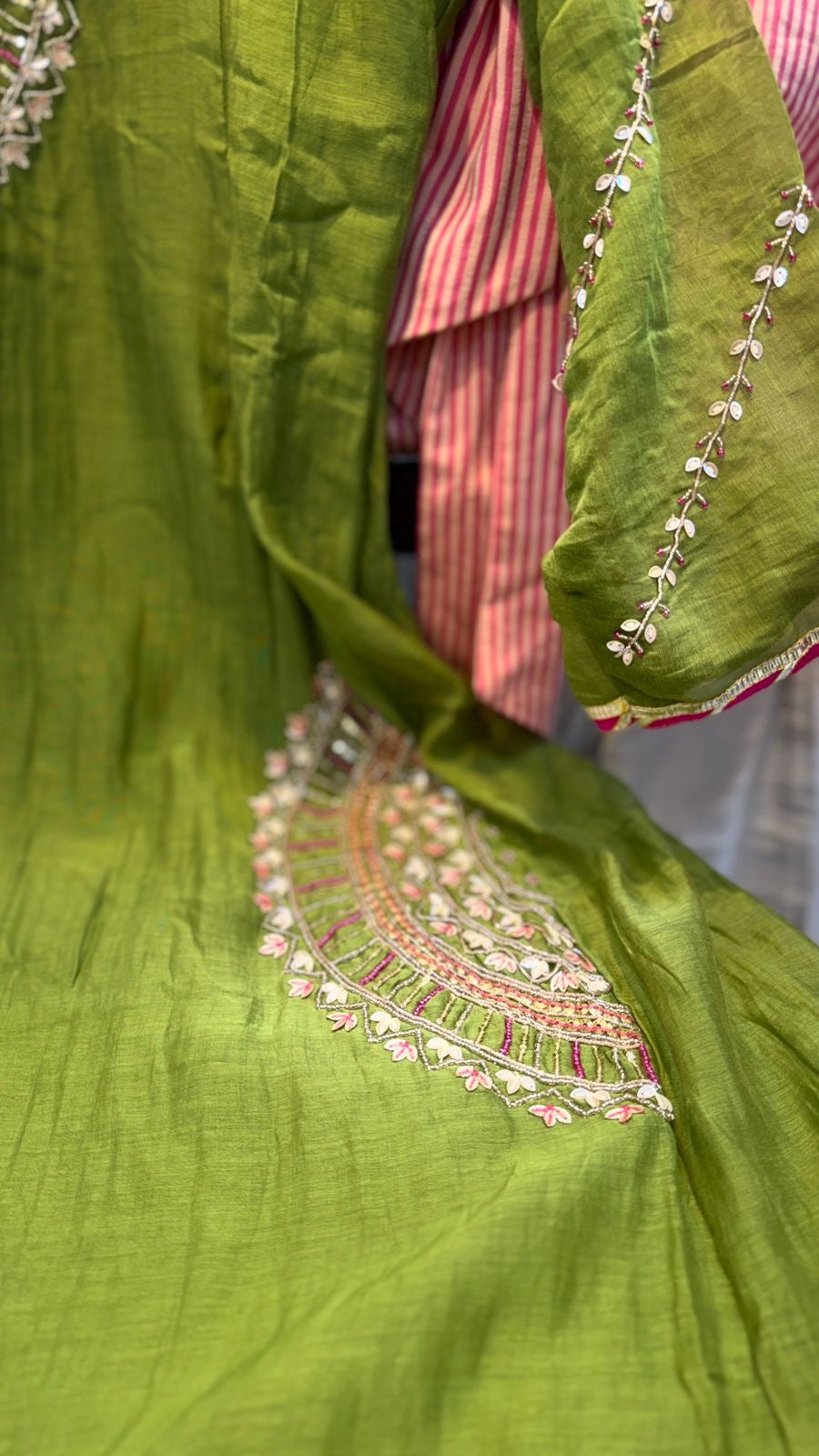 The Curve of Detail – Mul Chanderi Suit Set