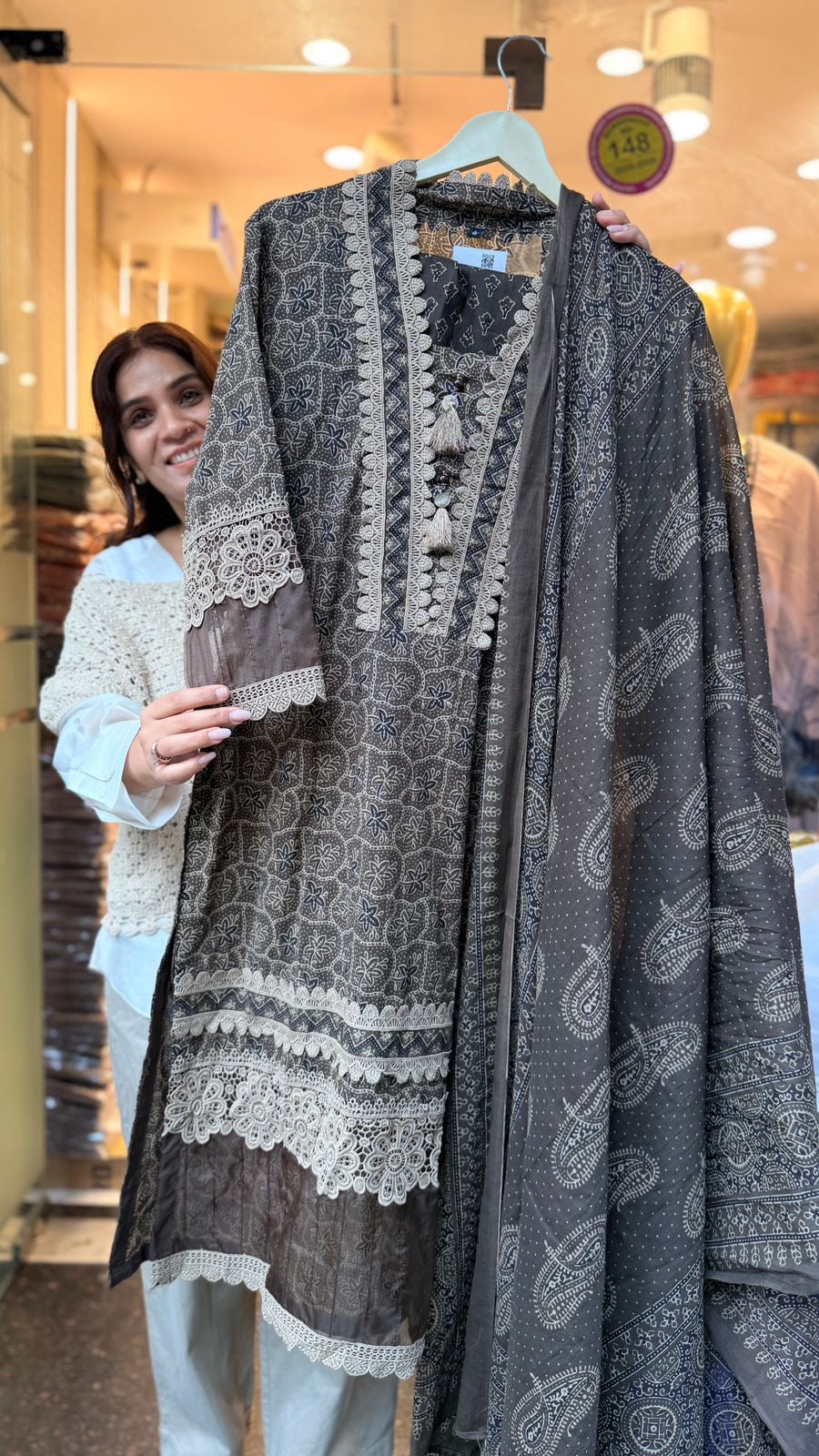 Lace Affair: Karachi Series