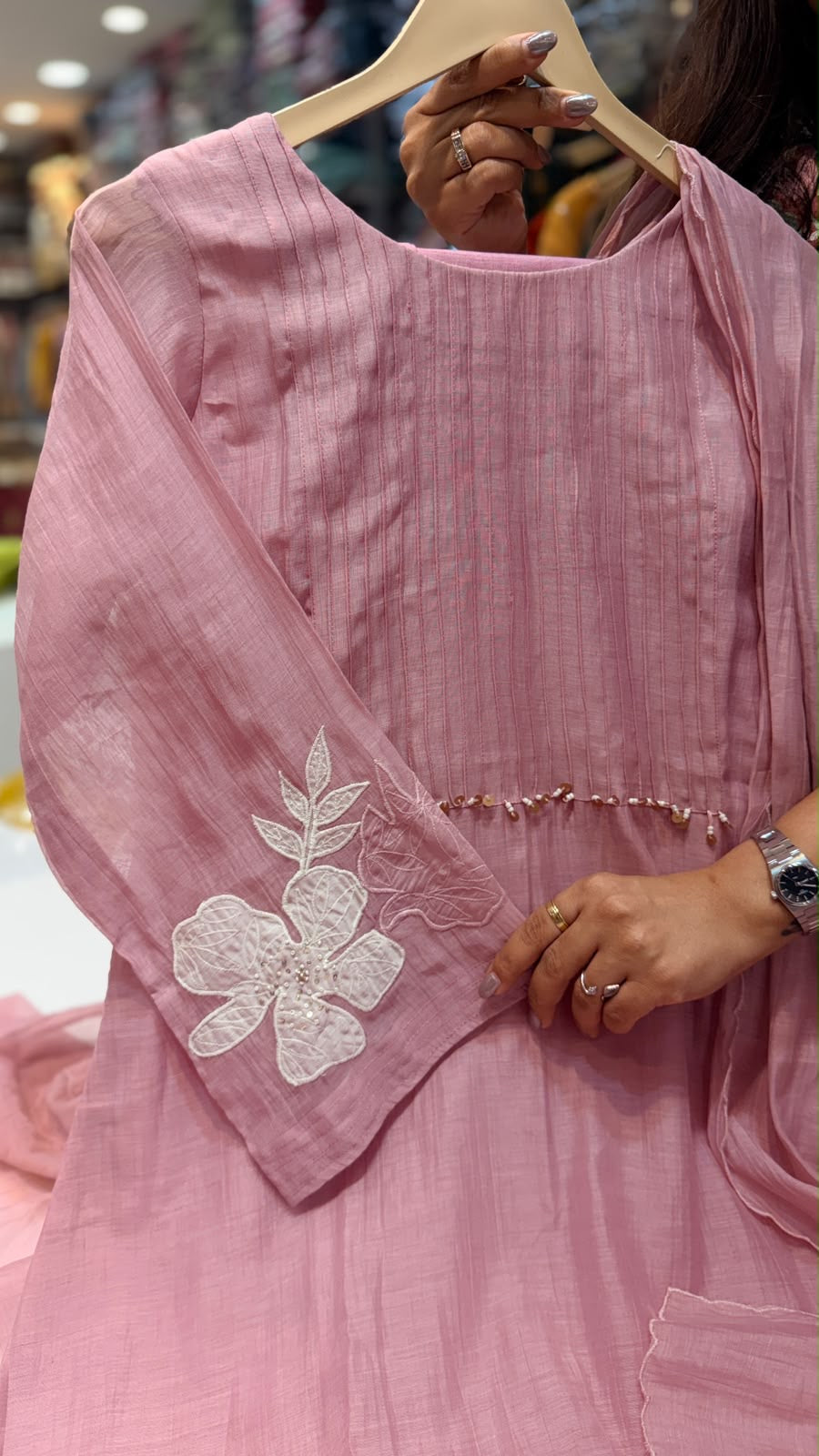Petals, Perfectly Placed – Mul Chanderi Suit Set ⭐