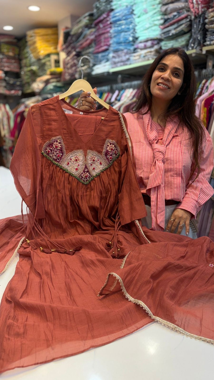 The Embroidered Arc – Mul Chanderi Suit Set