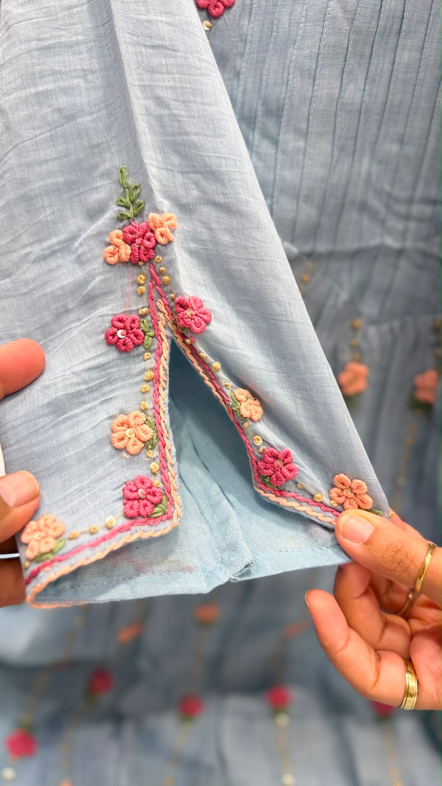 The Floral Cadence - Mul Chanderi Luxe