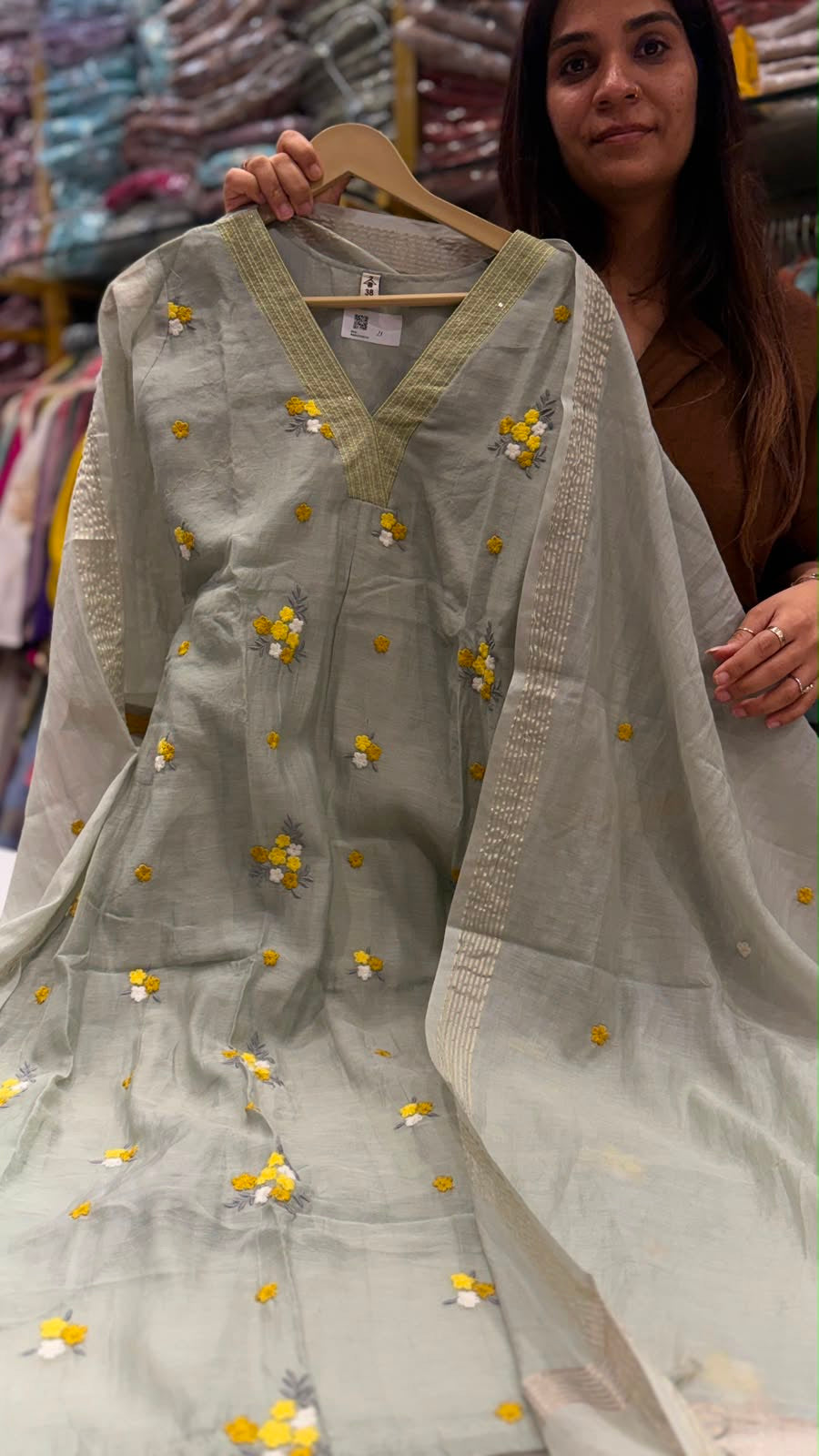 Pista Petals Mul Chanderi Set