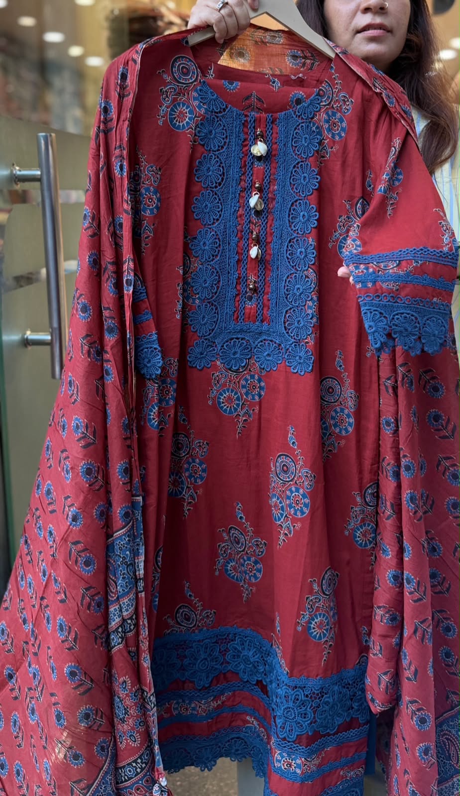Bazaar  “de Lahore” -  The Karachi Atelier