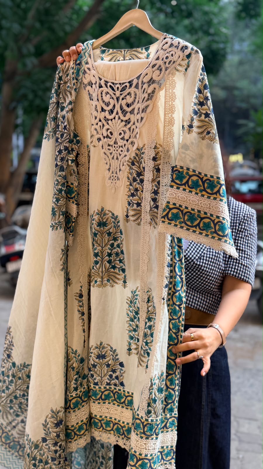 Loom & Lattice—The Karachi Edit