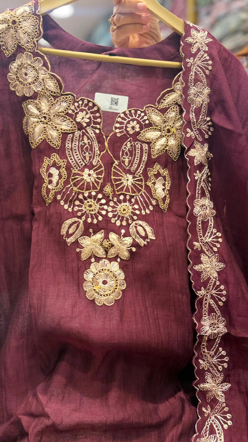 The Burgundy Heirloom— Mul Chanderi Royale