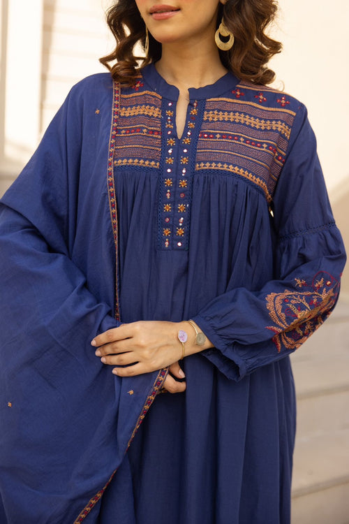 Royal Neel Embroidered Suit Set