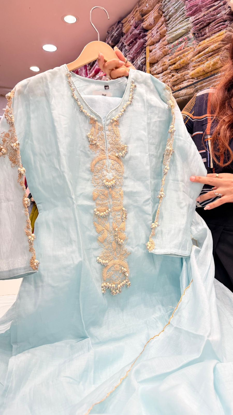 Threads of Love – Mul Chanderi Couture