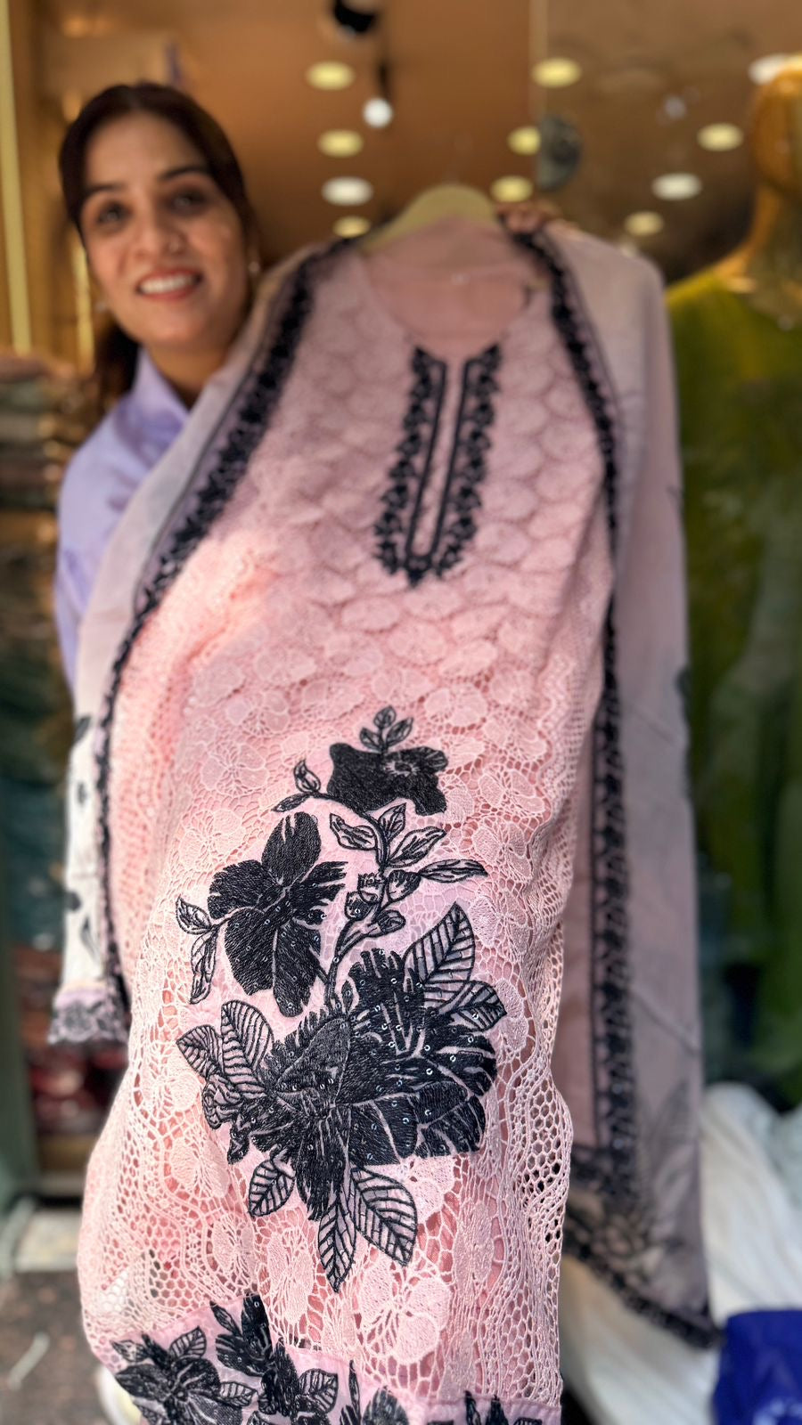 Nazaakat Noir ~ Karachi Luxe