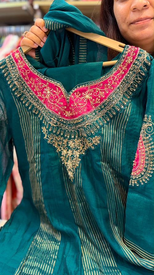 The Contrast Crown – Mul Chanderi Suit Set