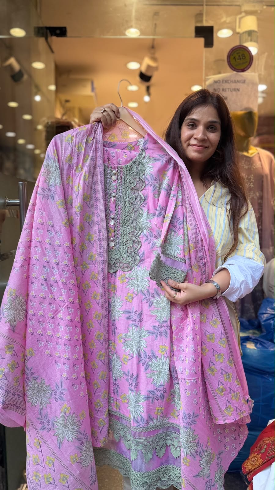 Bazaar  “de Lahore” -  The Karachi Atelier