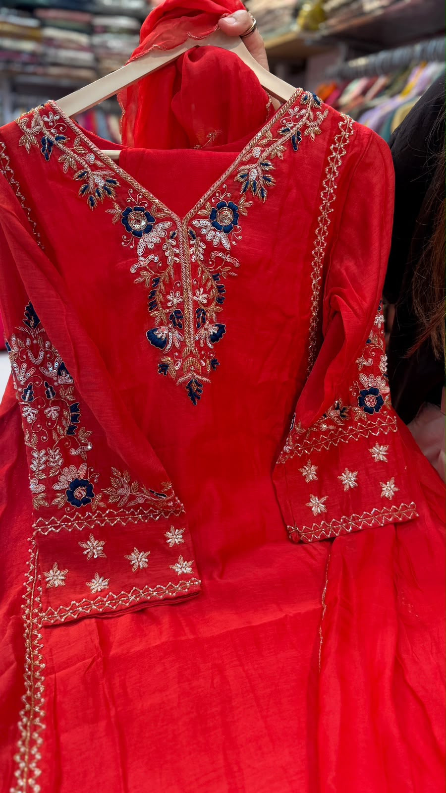 A Tale of Two Blooms – Mul Chanderi Suit Set