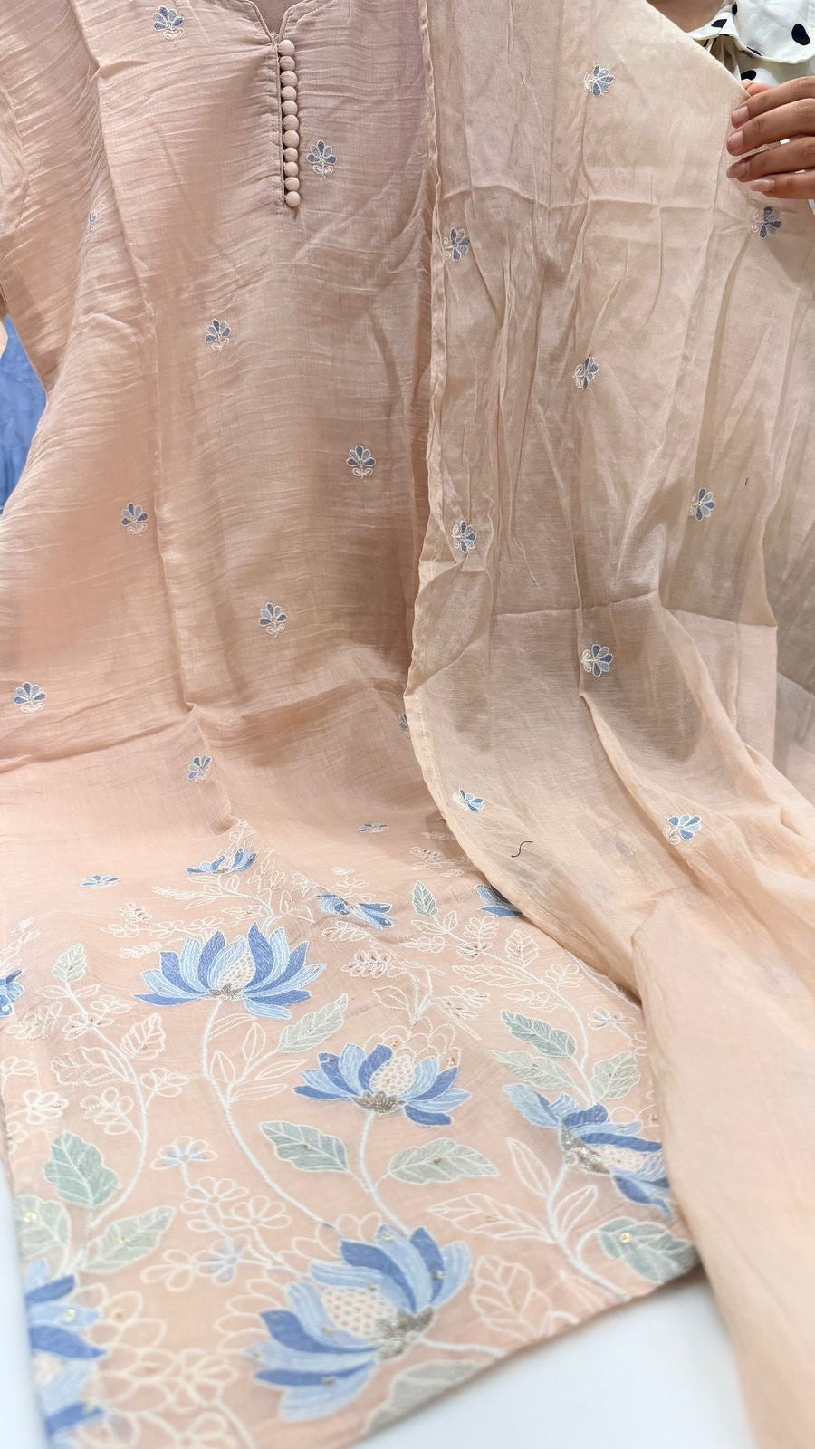 Featherlight Mul Chanderi Story