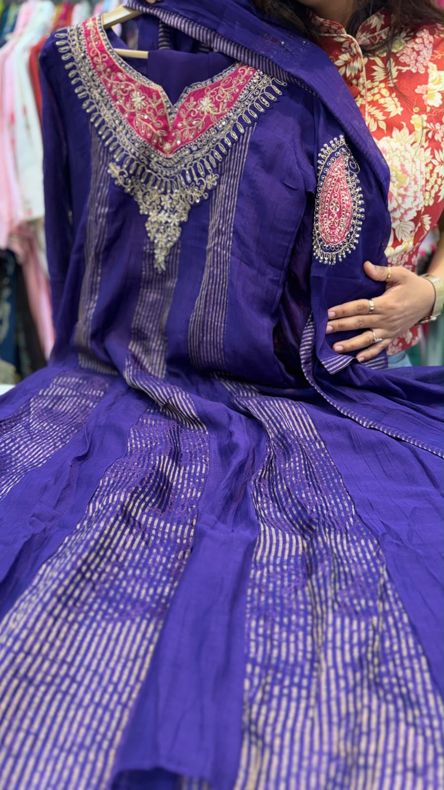 The Contrast Crown – Mul Chanderi Suit Set