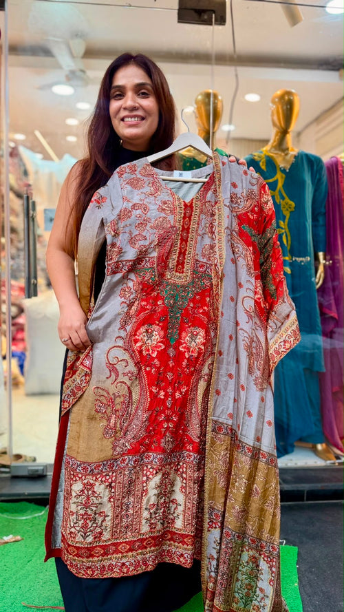The Painted Heirloom – Upada Silk Suit Set