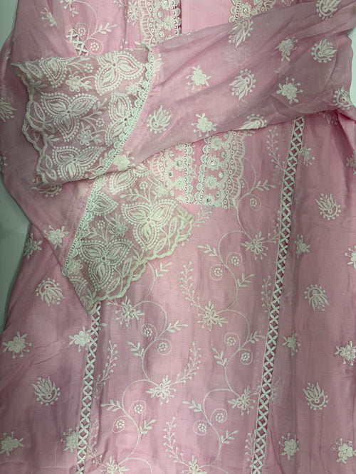 Blush Meets Ivory – Chikankari Straight Suit Set ⭐