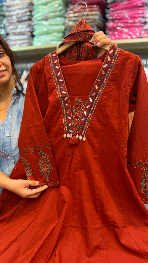 Gaargi Ember Anarkali Set