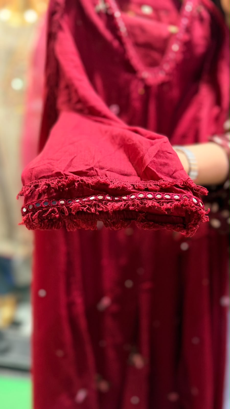Small Blooms, Big Detail – Mul Cotton Suit Set