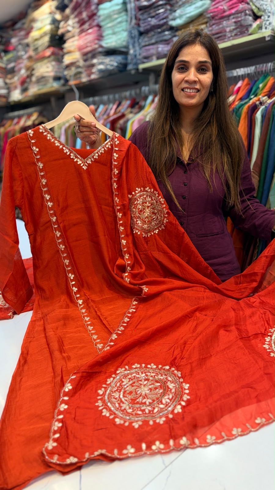 The Art of a Golden Circle – Mul Chanderi Suit Set ✨