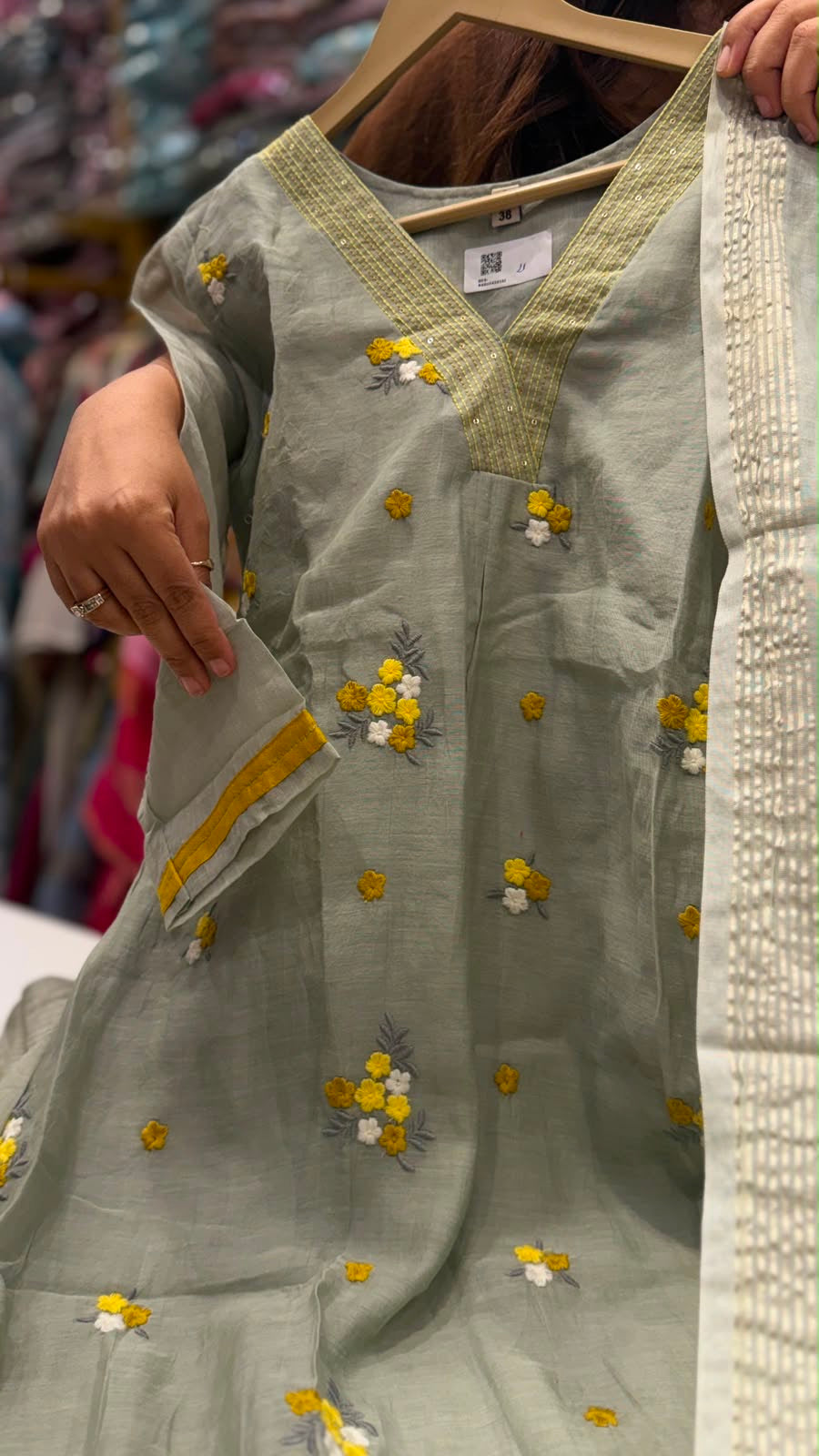 Pista Petals Mul Chanderi Set