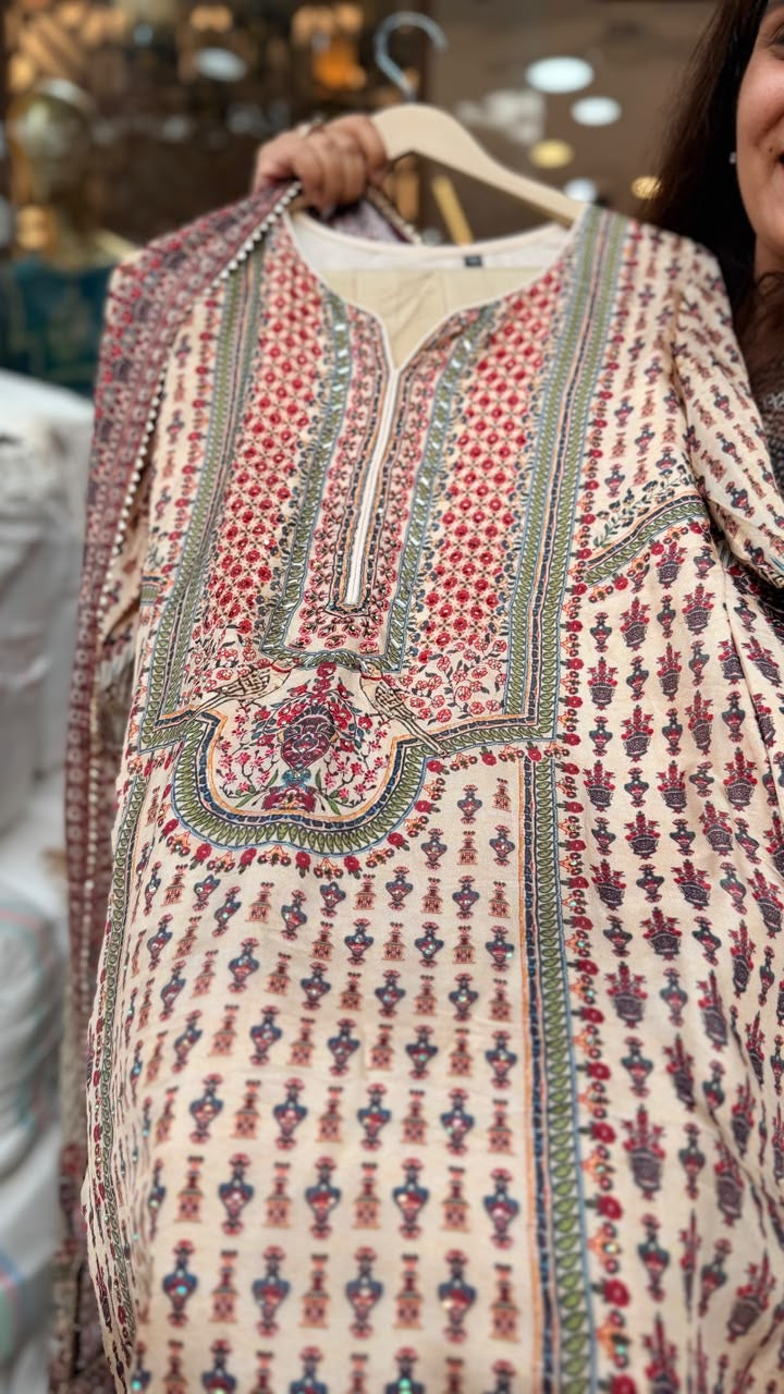 The Print Parade – Ethnic Suit Set
