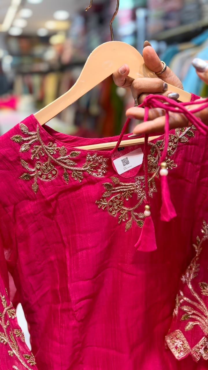 Goldwork in Motion – Mul Chanderi Suit Set