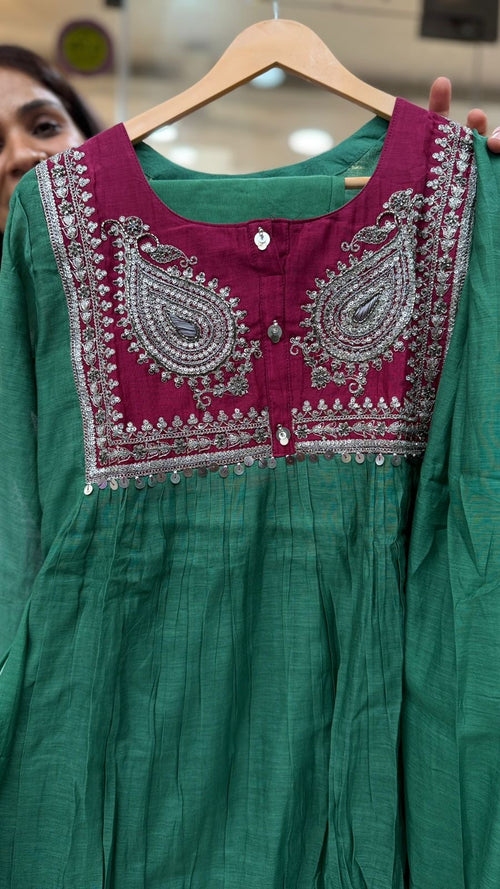 The Paisley Has a Party – Mul Chanderi Suit Set