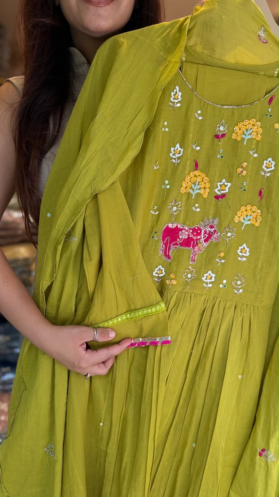 Rang Gaai Garden Suit Set