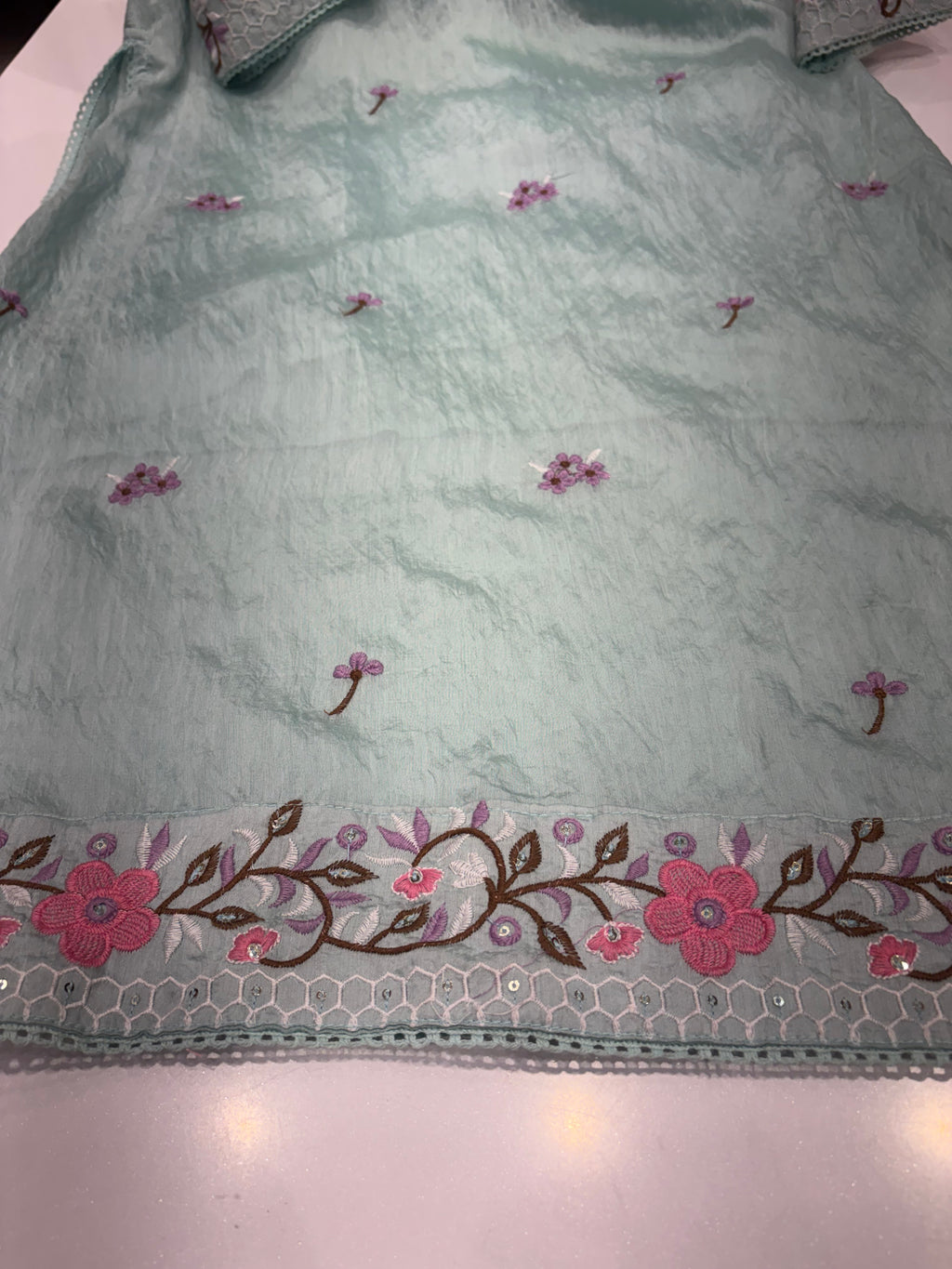 Mint in Bloom – Embroidered Co ord Style Kurta Pant