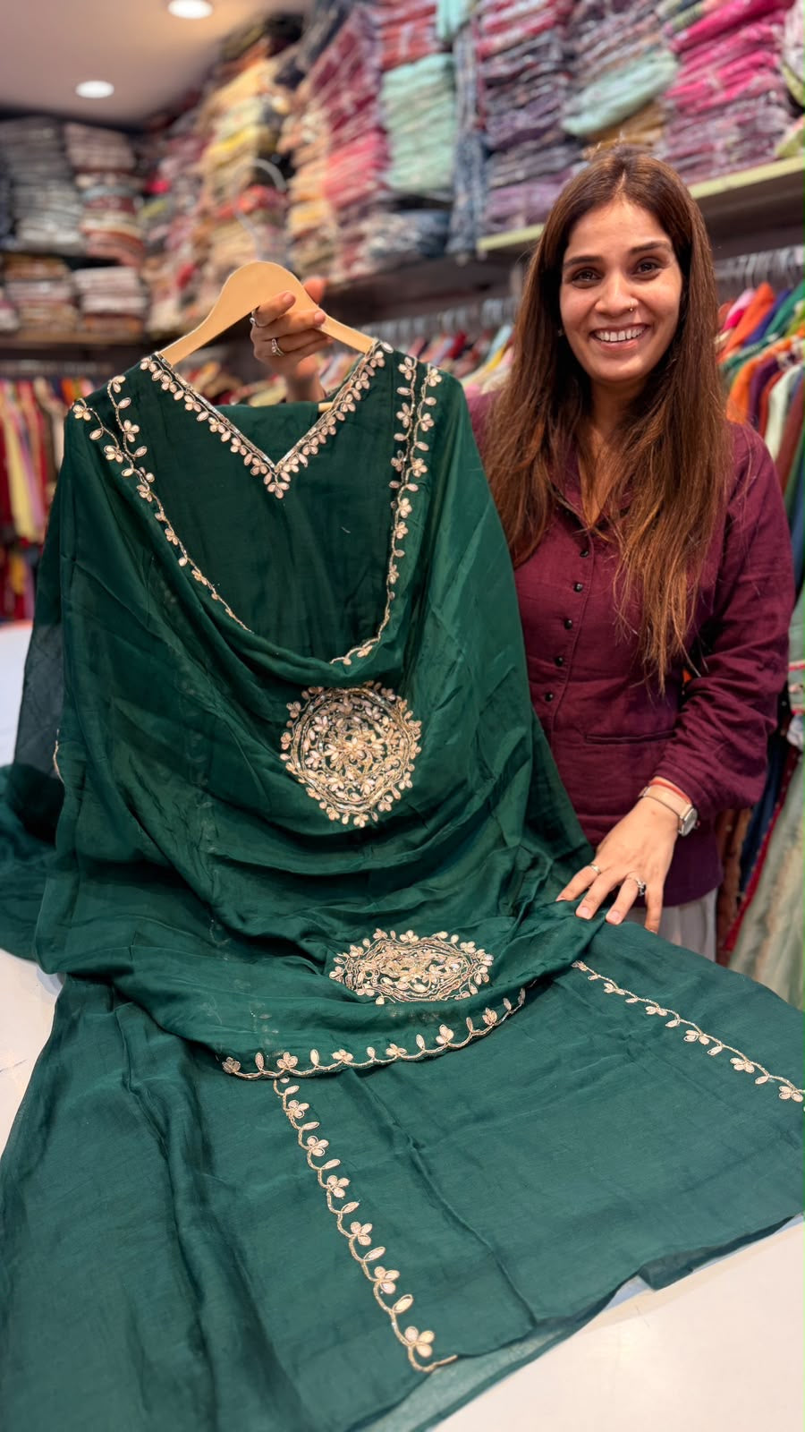 The Art of a Golden Circle – Mul Chanderi Suit Set ✨