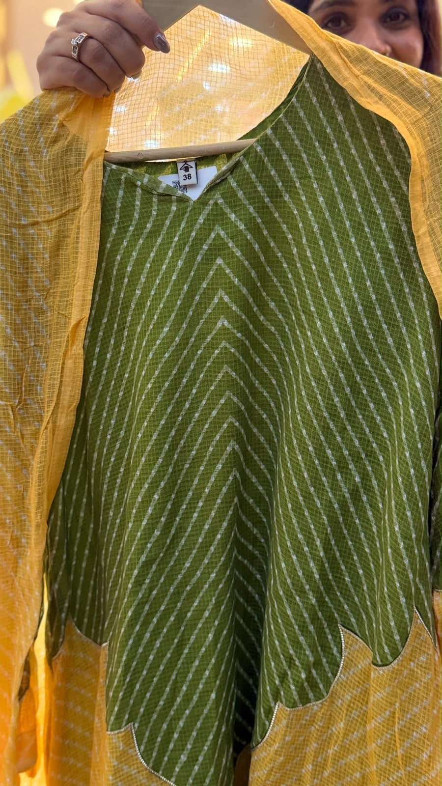 The Colour Detour – Banarasi Kota Doria Farsi Set