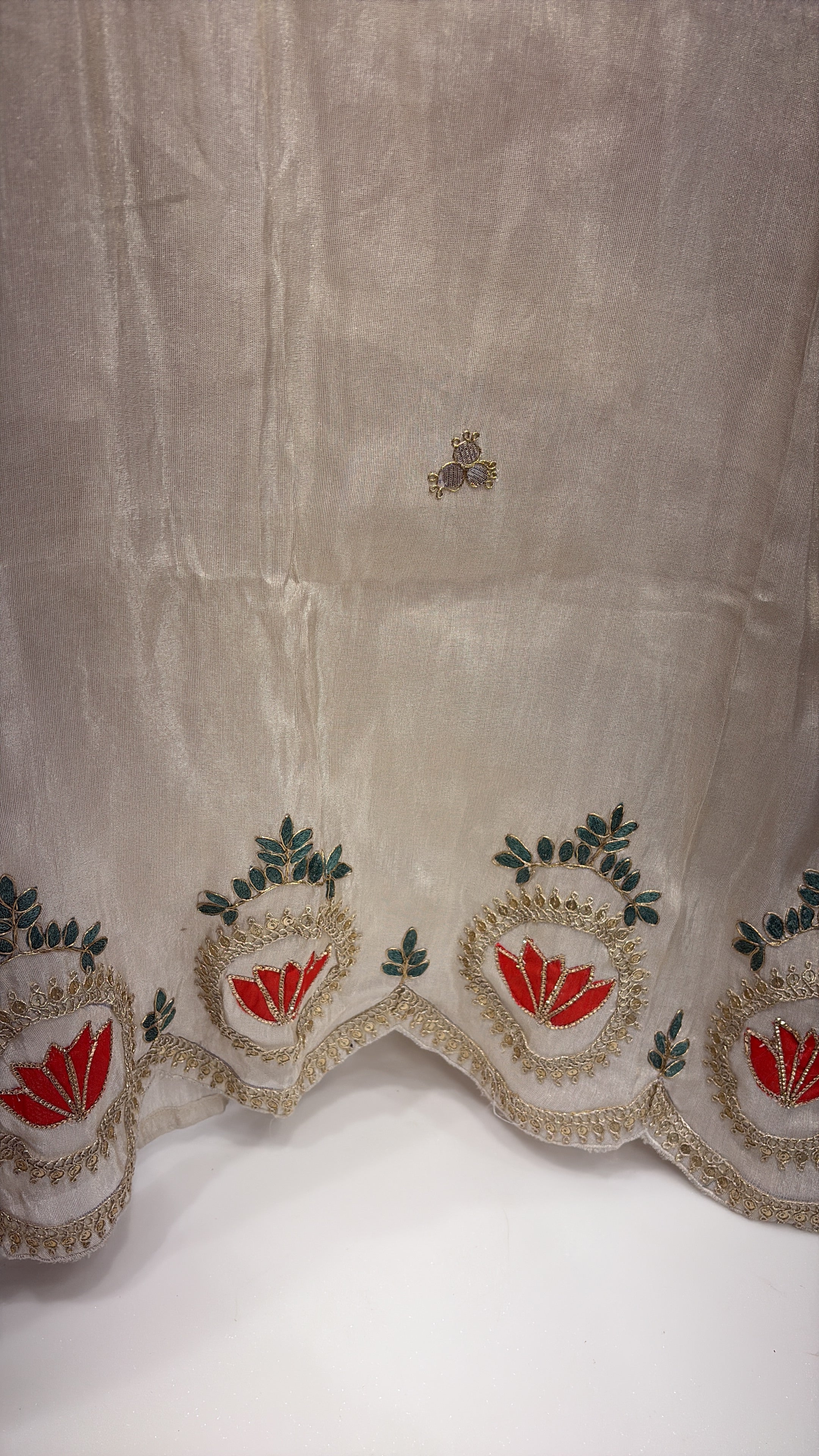 Veil of Lustre— The Shimmer Atelier
