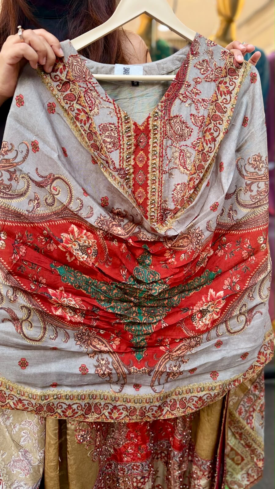 The Painted Heirloom – Upada Silk Suit Set