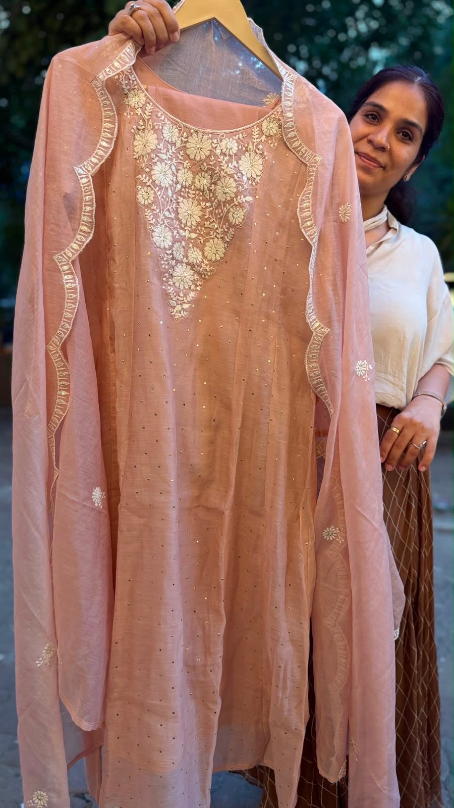 Where florals meet elegance — Mul Chanderi