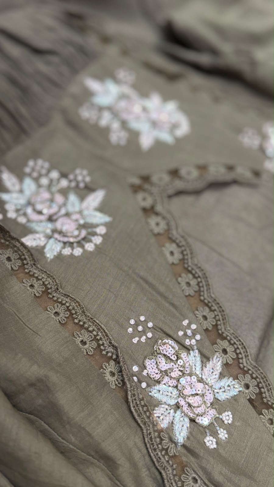 The Quiet Flourish – Mul Chanderi Suit Set