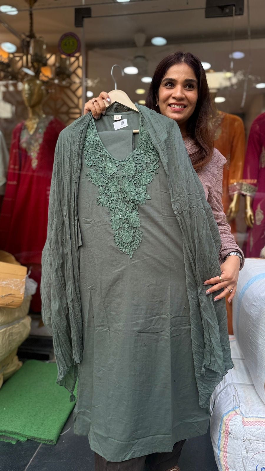 The Art of Enough Lace – Suit Set