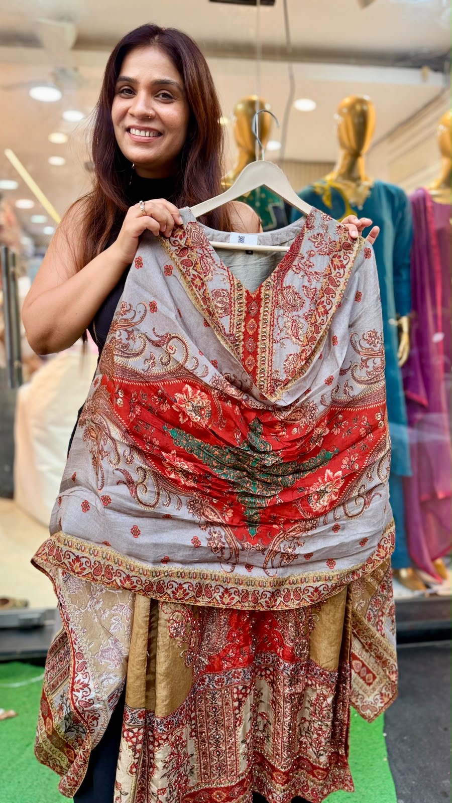 The Painted Heirloom – Upada Silk Suit Set
