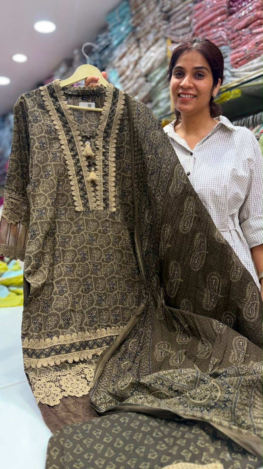 Ashbourne Noir Karachi Suit Set
