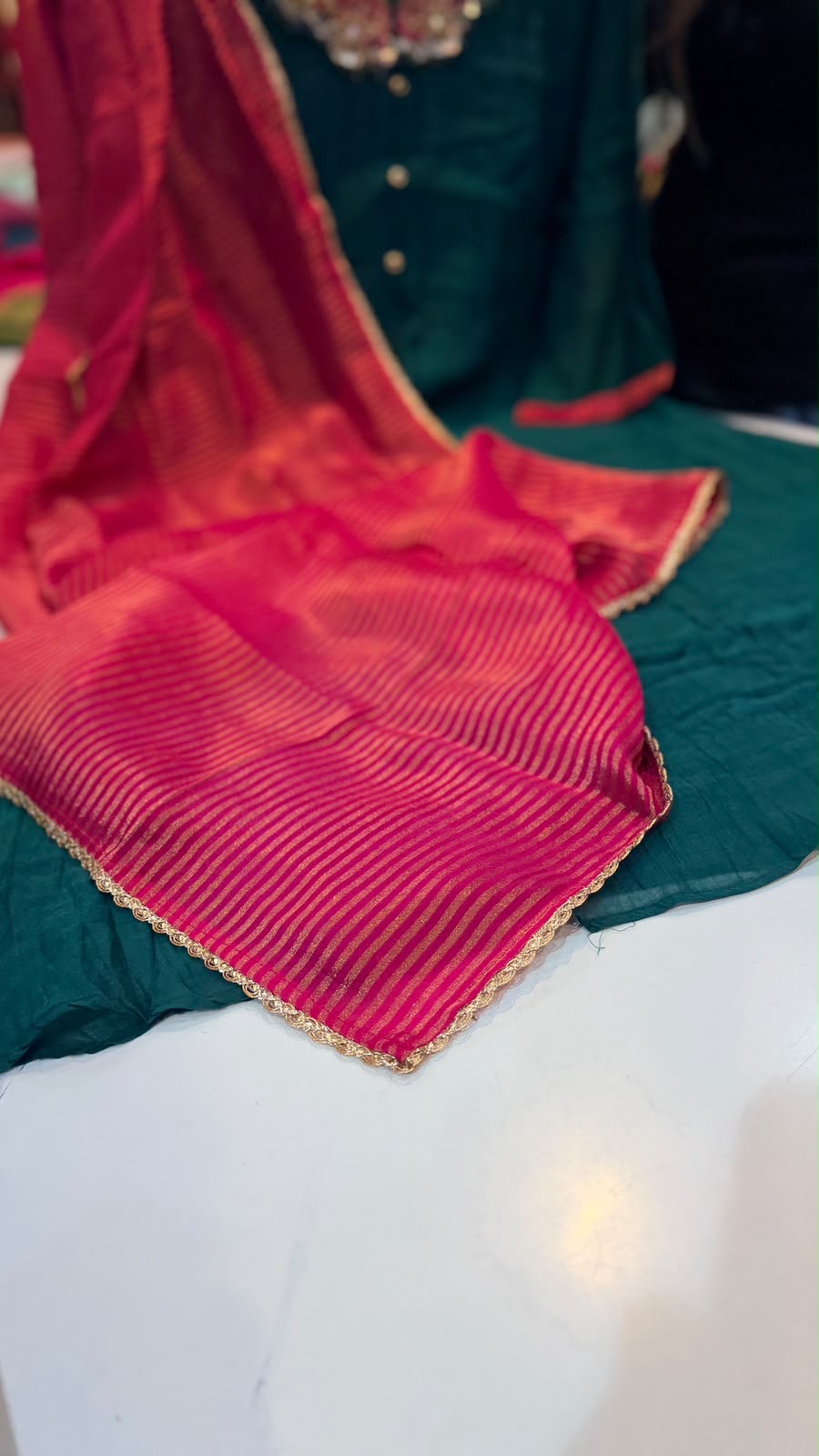 A Beautiful Clash of Colours – Festive Suit Set ✨