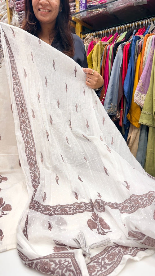 Ivory Rosette Handblock Suit Set